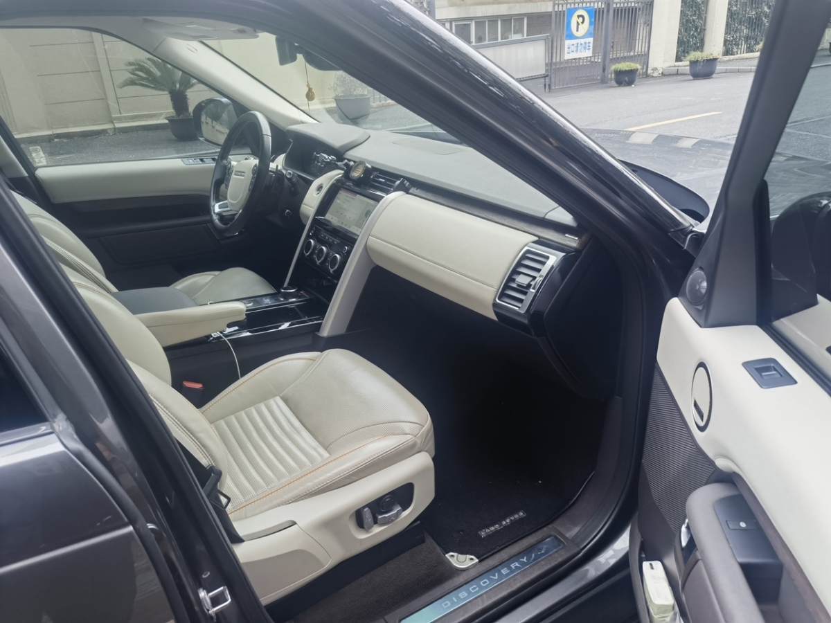 路虎 發(fā)現(xiàn)  2019款 3.0 V6 HSE LUXURY圖片