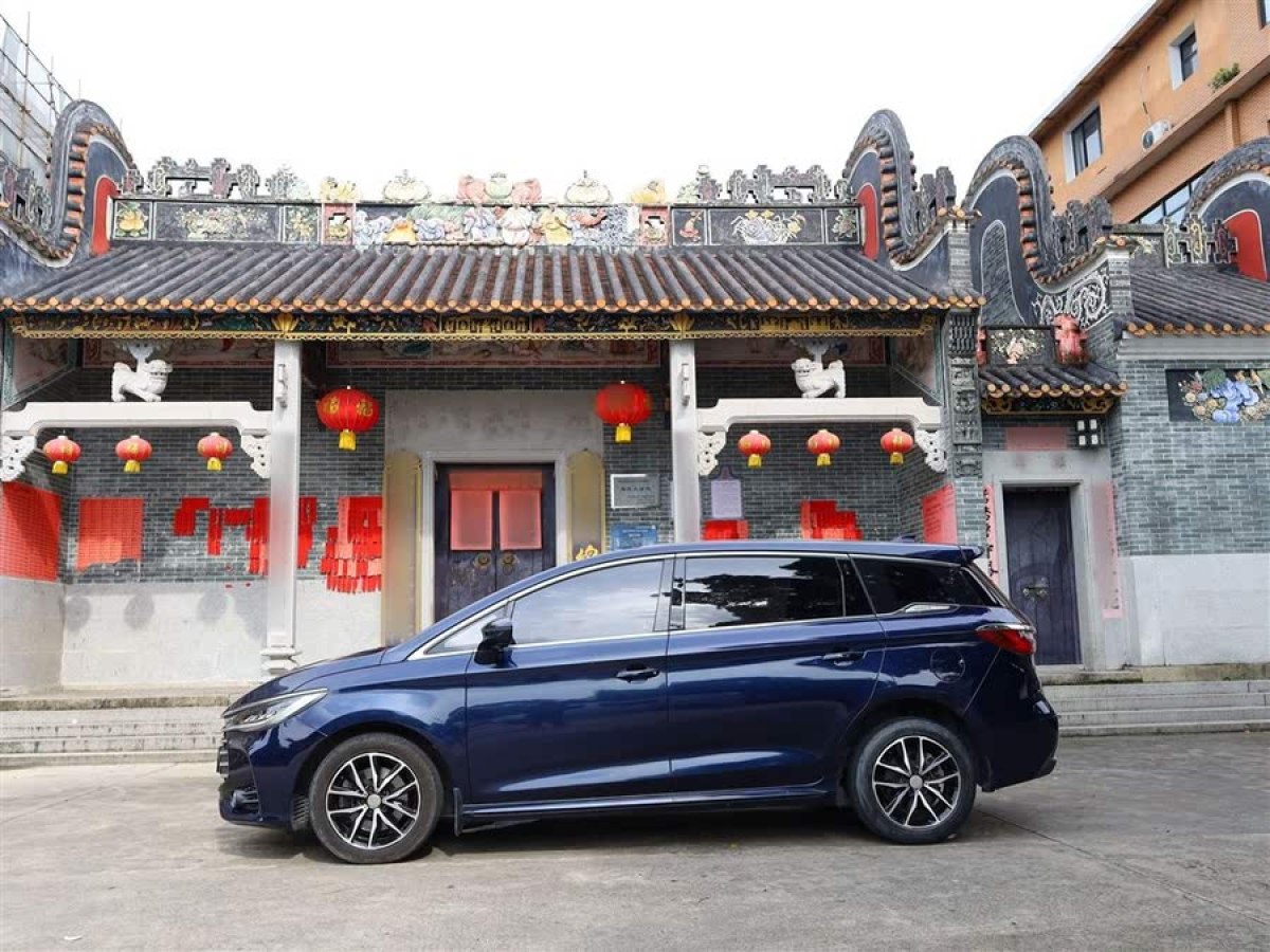 比亞迪 宋MAX  2018款 1.5T 自動智聯(lián)豪華型 6座圖片