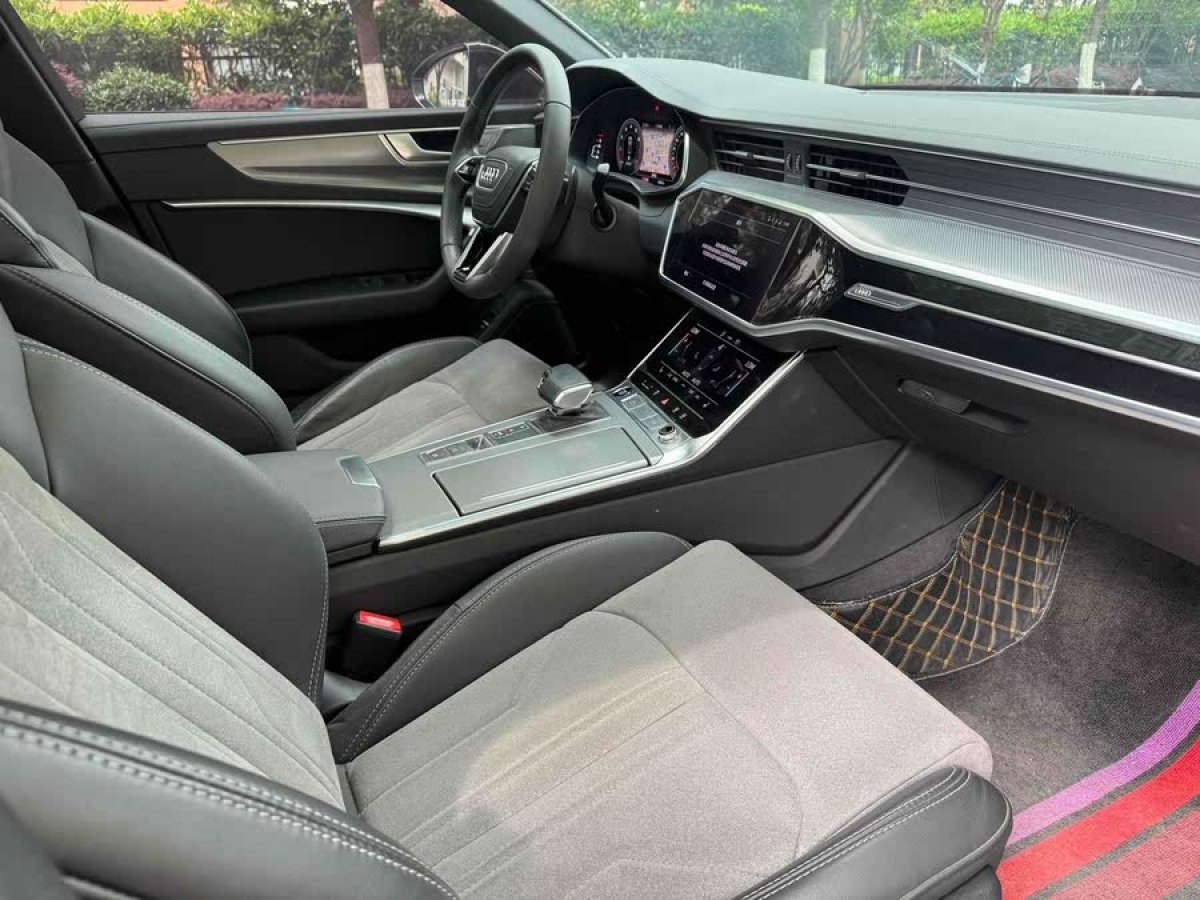 奧迪 奧迪A6L  2023款 改款 40 TFSI 豪華動(dòng)感型圖片