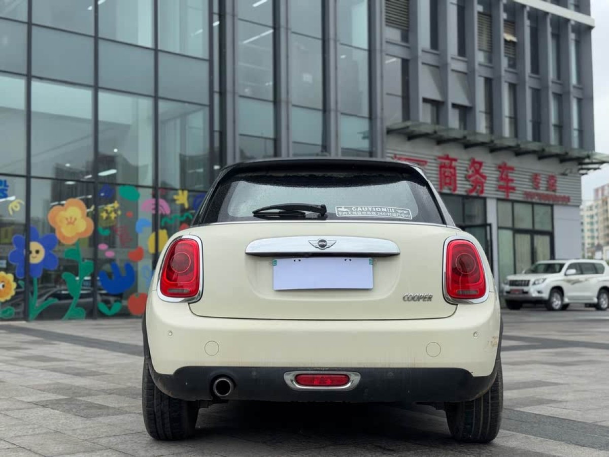 MINI MINI  2016款 1.5T COOPER 先鋒派 五門版圖片
