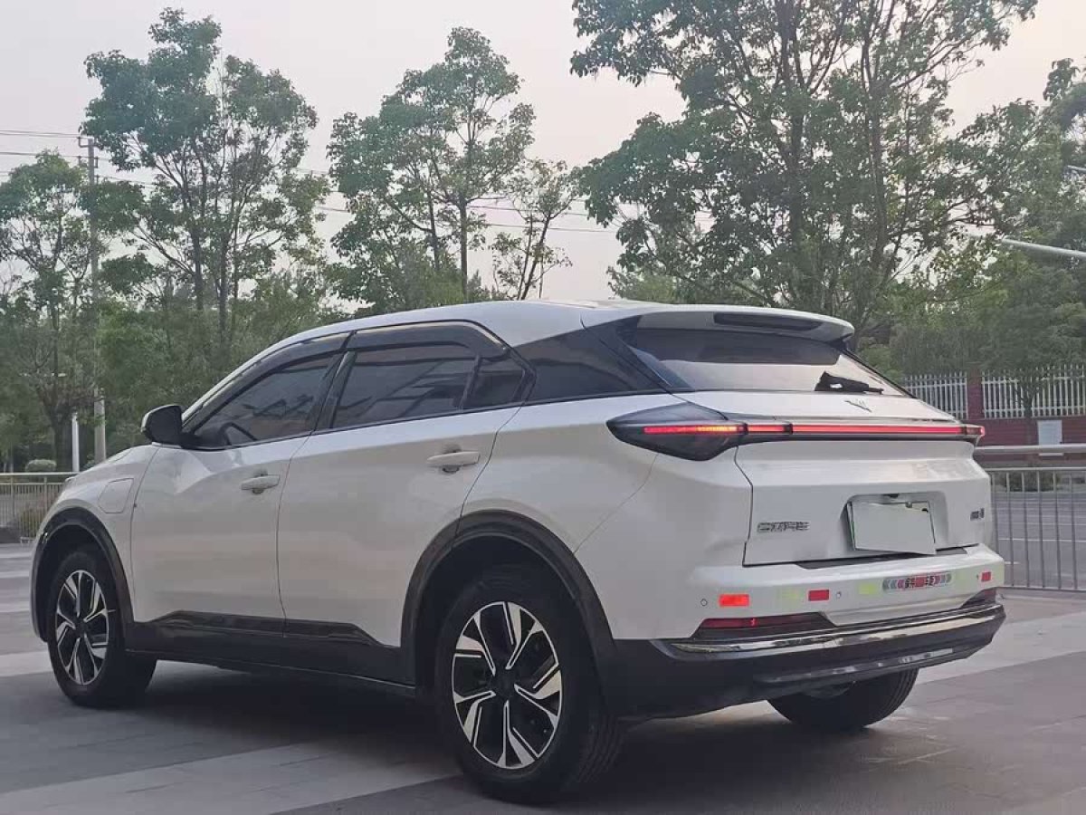 哪吒 哪吒U  2022款 哪吒U-Ⅱ 400 三元鋰圖片