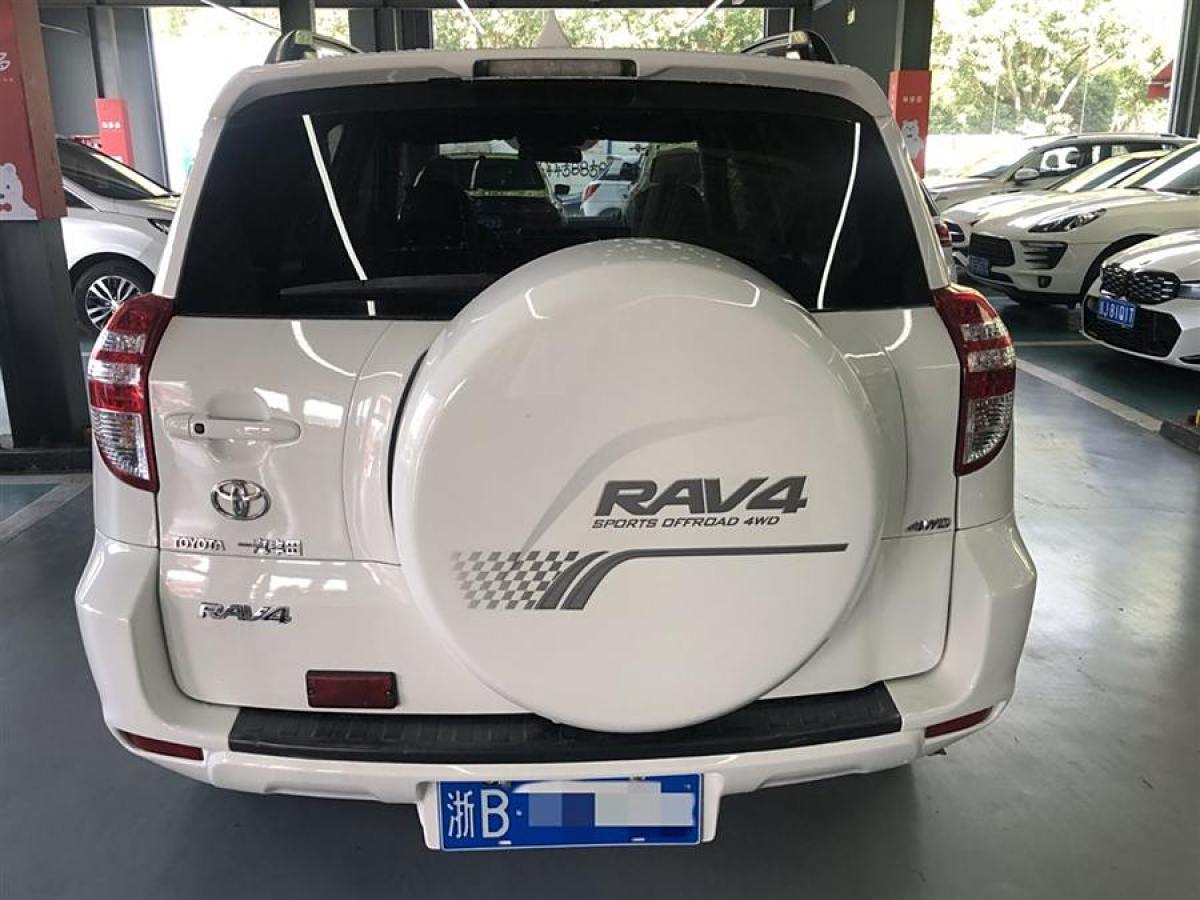 豐田 RAV4榮放  2010款 2.4L 自動(dòng)豪華升級(jí)版圖片