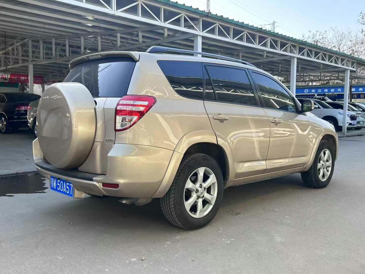 豐田 RAV4榮放  2010款 2.0L 自動(dòng)豪華升級(jí)版圖片