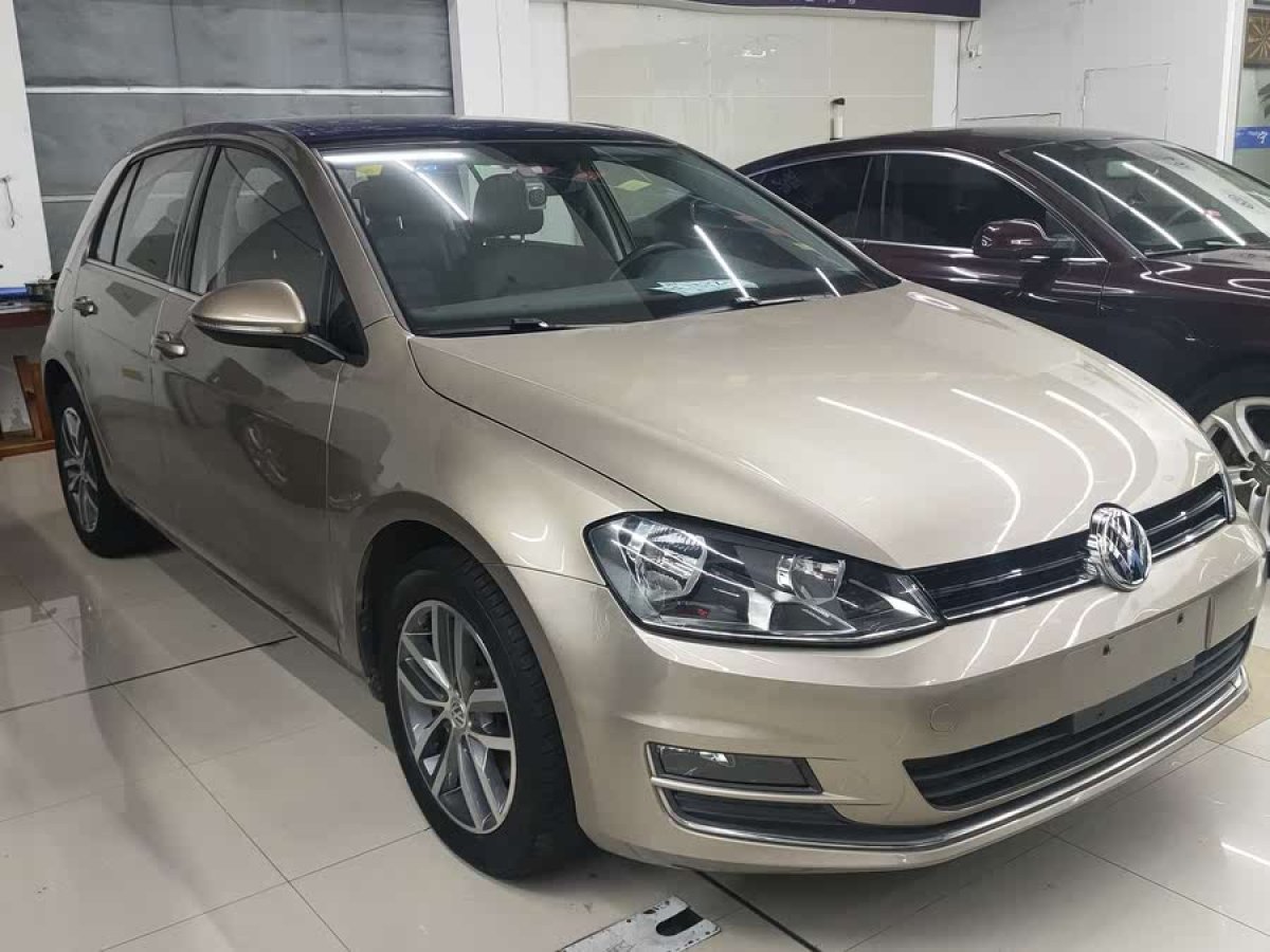 大眾 高爾夫  2016款 230TSI 自動(dòng)豪華型圖片