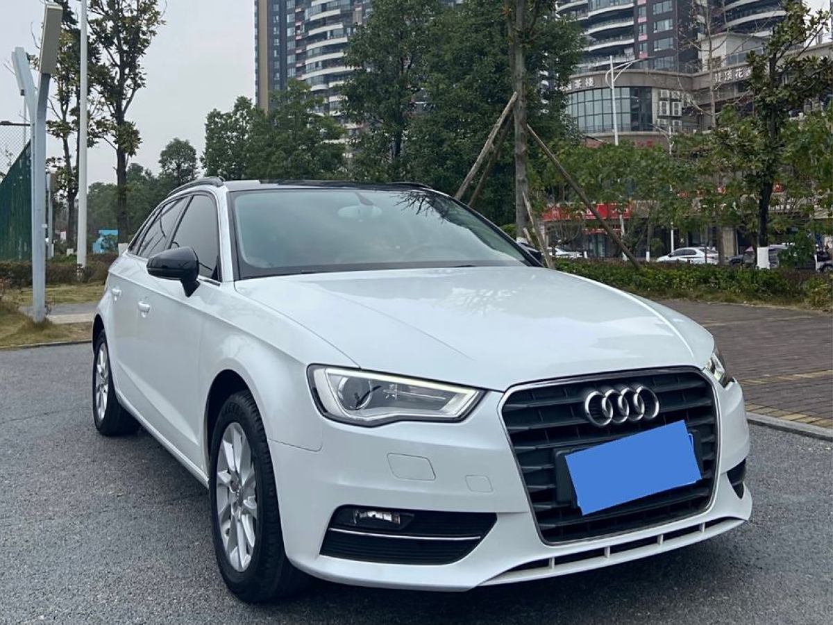 奧迪 奧迪A3  2015款 Sportback 35 TFSI 百萬紀(jì)念智領(lǐng)型圖片