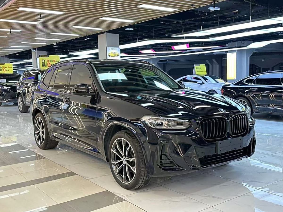 寶馬 寶馬X3  2022款 xDrive30i 領(lǐng)先型 M曜夜套裝圖片