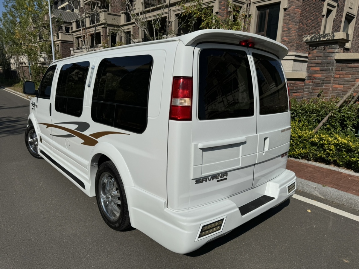 2016年6月GMC SAVANA  2014款 5.3L 1500S 尊享版