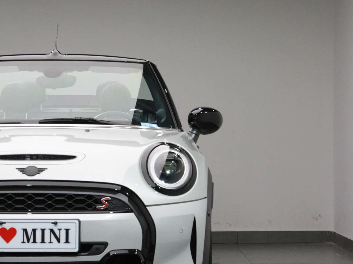 MINI MINI  2023款 2.0T COOPER S CABRIO 藝術家圖片