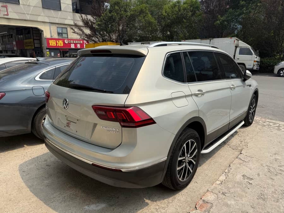 大眾 途觀L  2017款 330TSI 自動(dòng)兩驅(qū)豪華版圖片