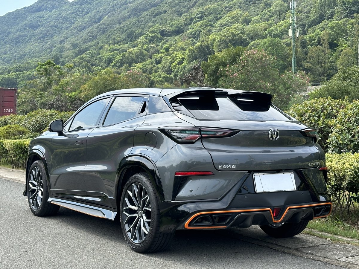 2022年11月長(zhǎng)安 UNI-T  2022款 1.5T 尊享型