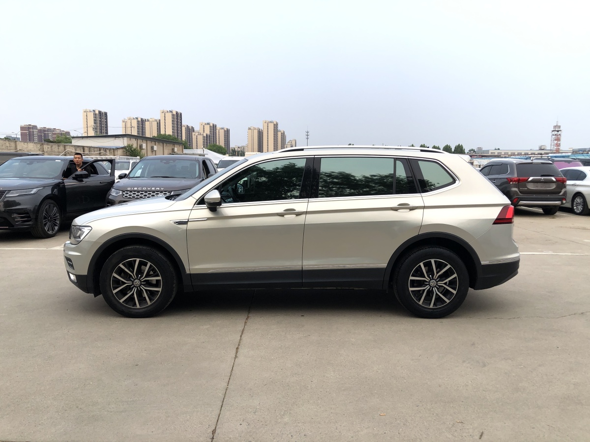 大眾 途觀L  2017款 330TSI 自動(dòng)兩驅(qū)豪華版圖片