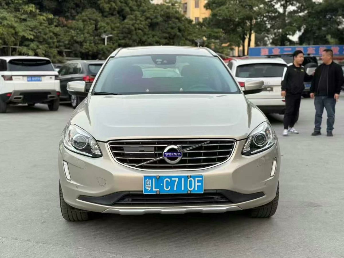 沃爾沃 XC60  2017款 2.0T T5 AWD 個(gè)性運(yùn)動版圖片