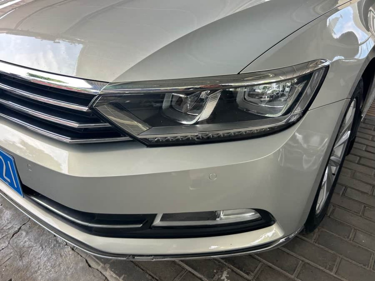 大眾 邁騰  2019款  330TSI DSG 領(lǐng)先型 國(guó)VI圖片