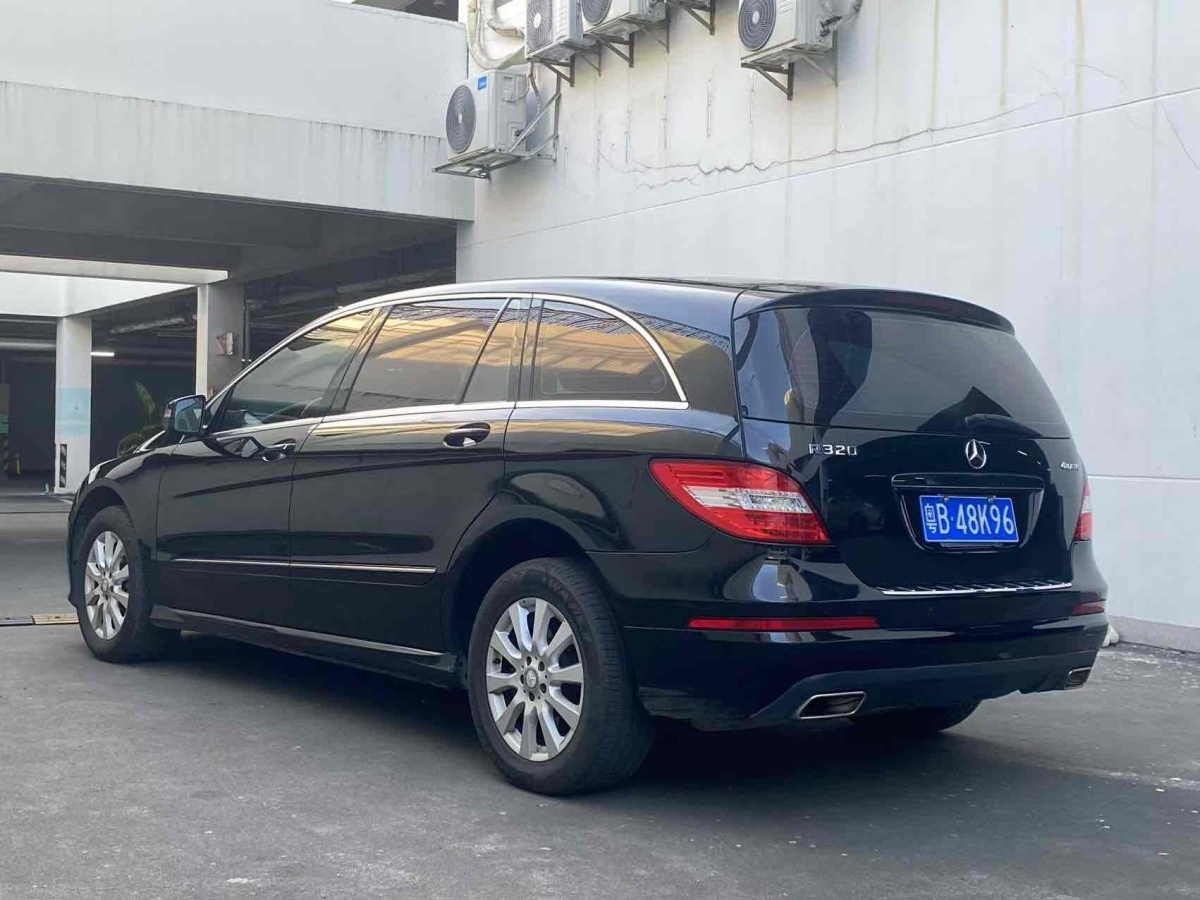 奔馳 奔馳R級  2015款 R 320 4MATIC 豪華型圖片