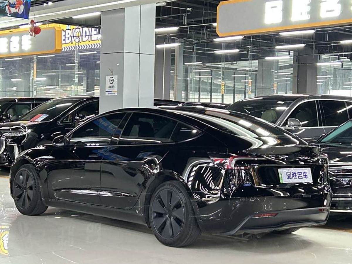 特斯拉 Model Y  2023款 后輪驅(qū)動(dòng)版圖片