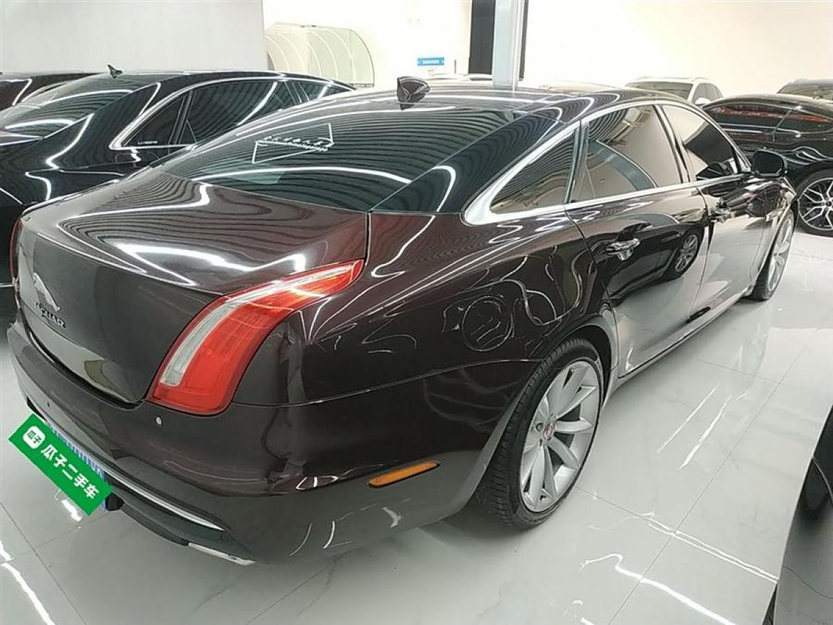 捷豹 XJ  2016款 XJL 2.0T 兩驅(qū)典雅商務(wù)版圖片