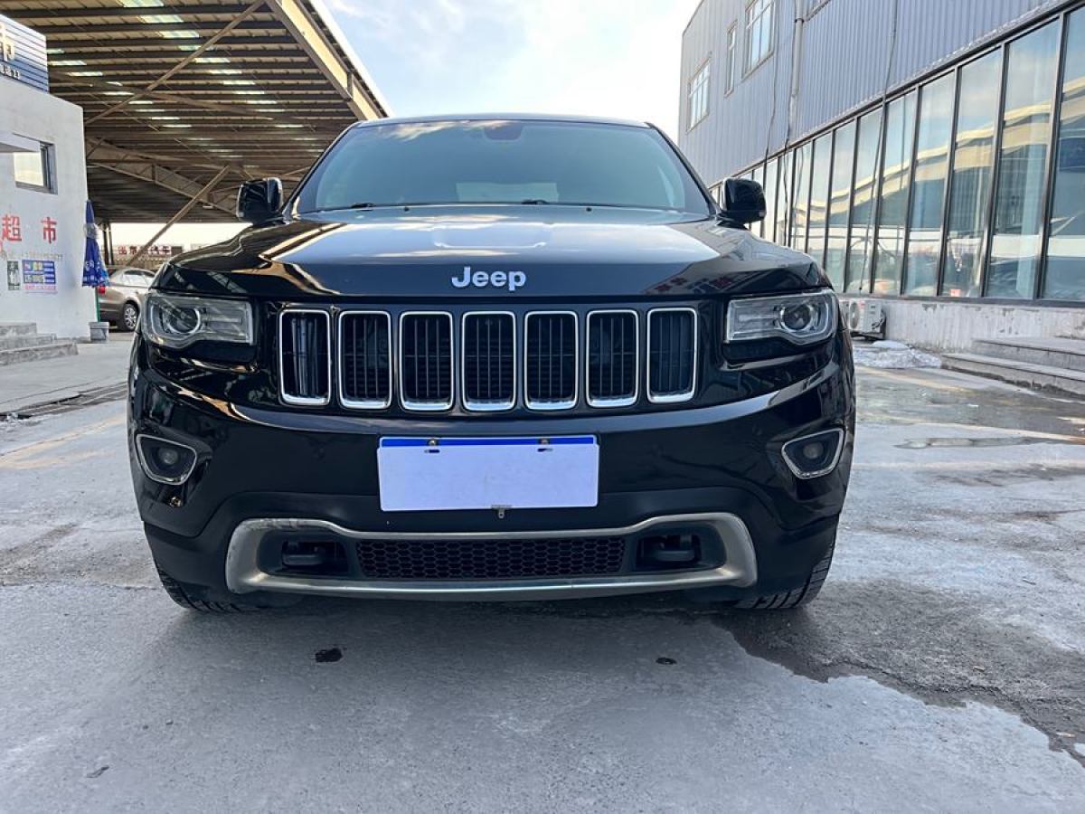 Jeep 大切諾基  2015款 3.0TD 柴油 舒享導(dǎo)航版圖片