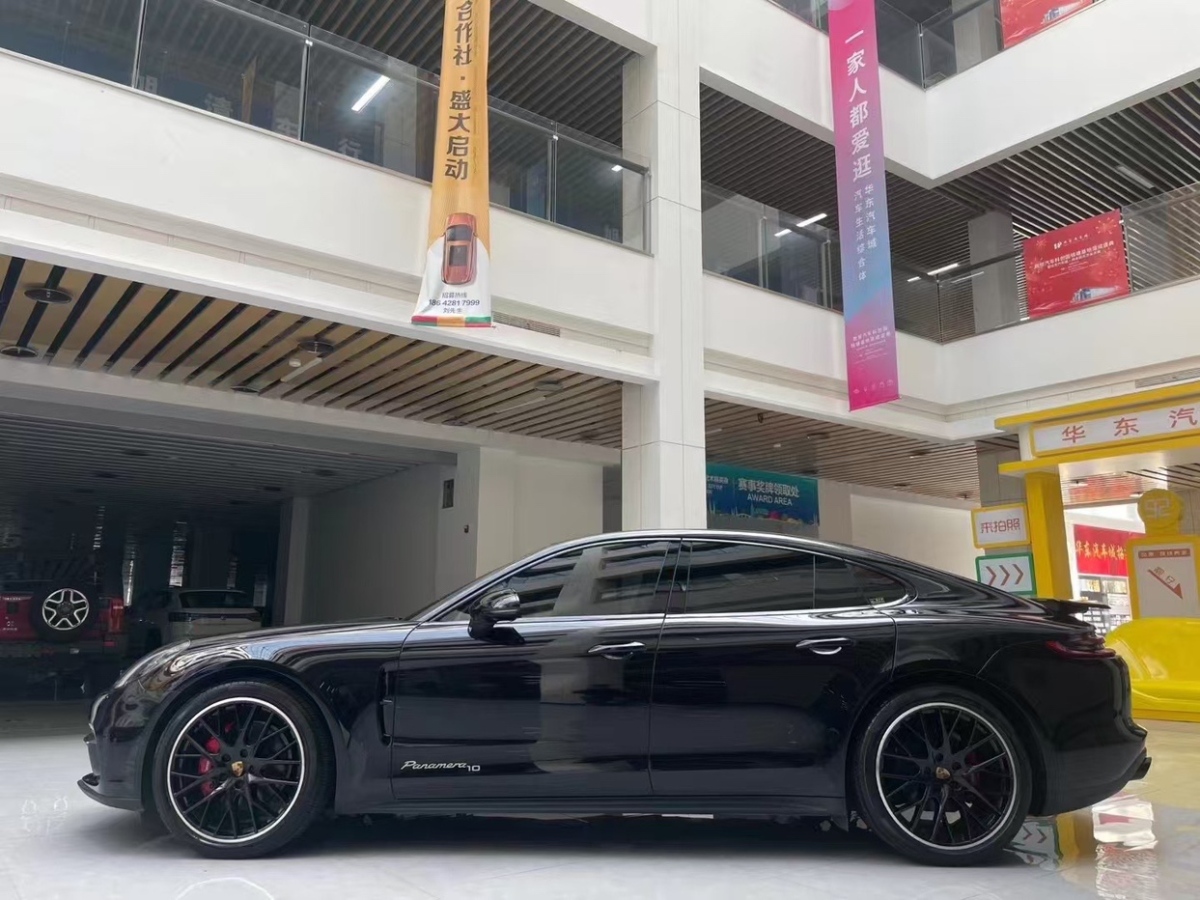 保時(shí)捷 Panamera  2019款 Panamera 十周年紀(jì)念版 2.9T圖片