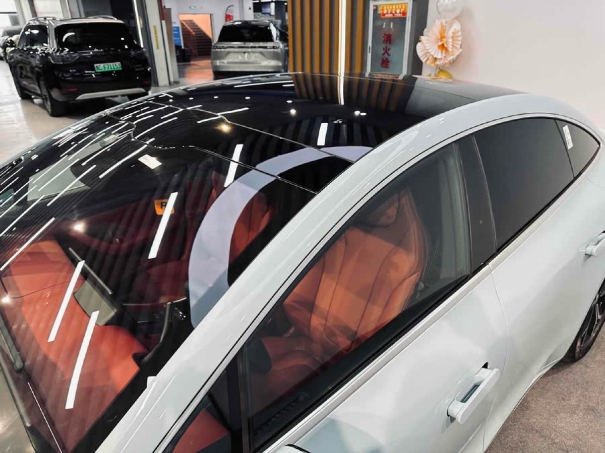 智界汽車 智界S7  2025款 Pro 后驅(qū)長續(xù)航版圖片