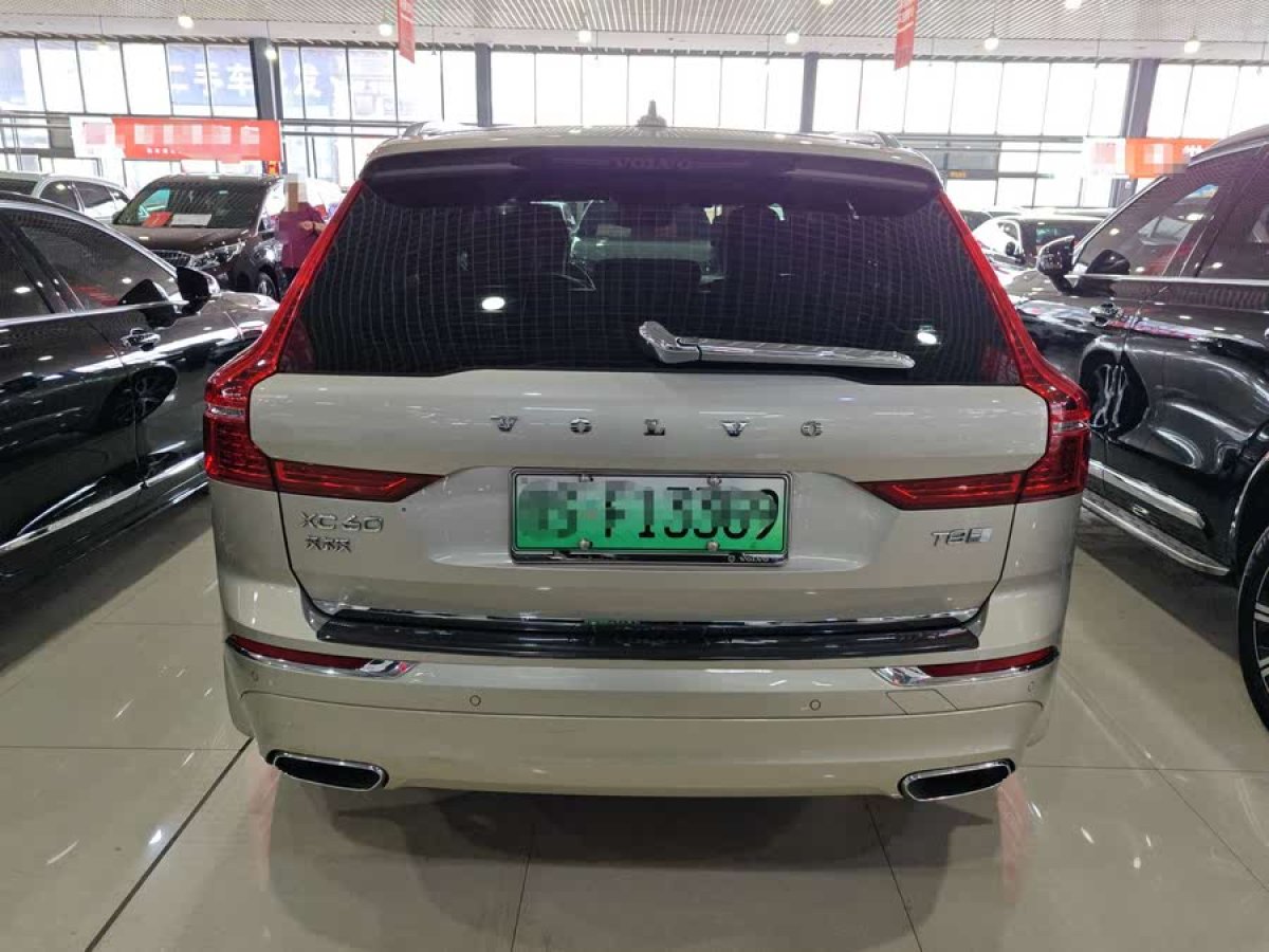 沃爾沃 XC60新能源  2024款 T8 插電混動(dòng) 長(zhǎng)續(xù)航四驅(qū)智雅豪華版圖片