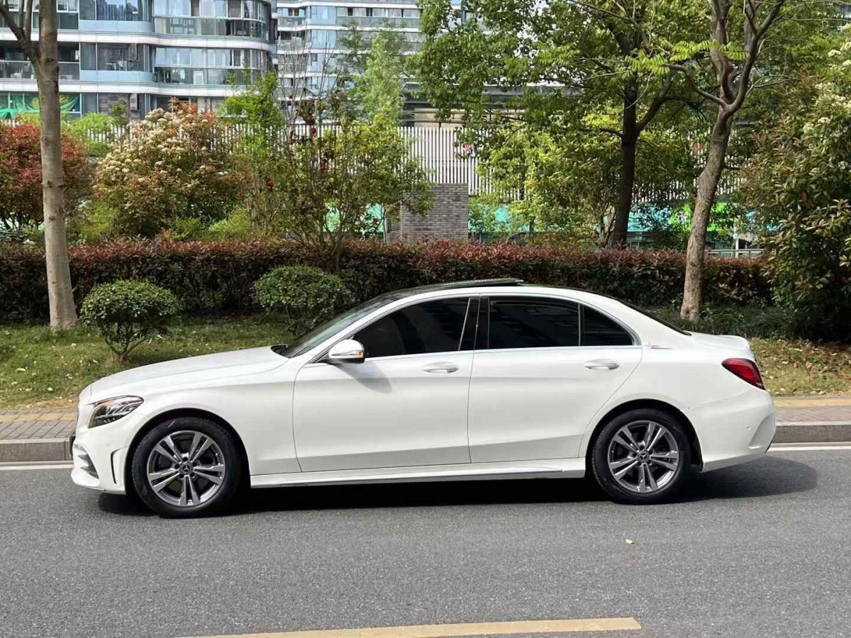 奔馳 奔馳C級  2021款 C 300 L 運動版圖片