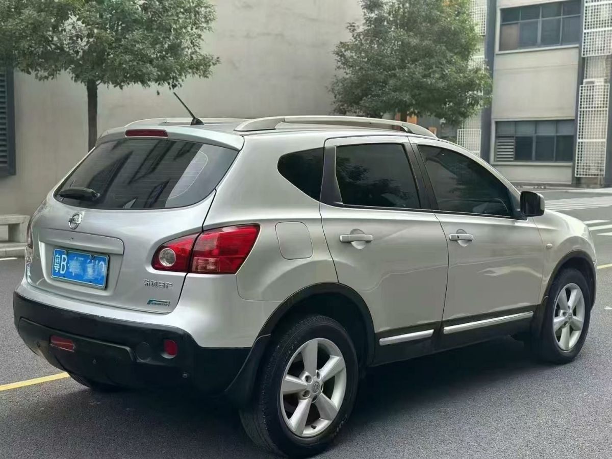 日產 逍客  2010款 20XFOUR 虎 CVT 4WD圖片