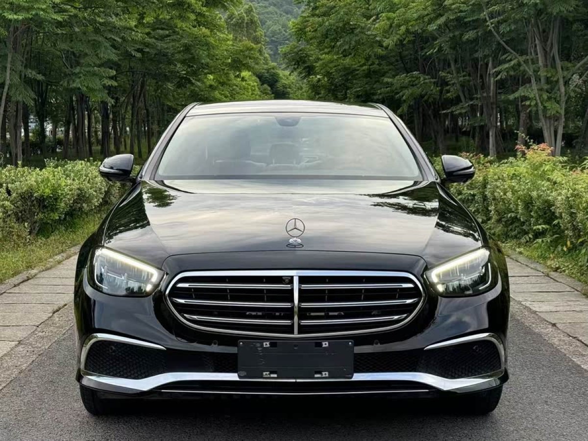 奔馳 奔馳E級  2021款 改款 E 300 L 時尚型圖片