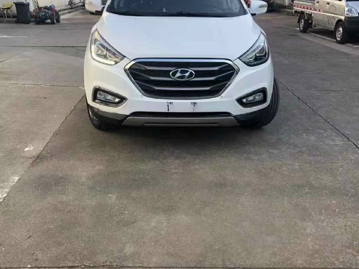 現(xiàn)代 ix35  2015款 2.0 GLS 四驅(qū)智能型圖片