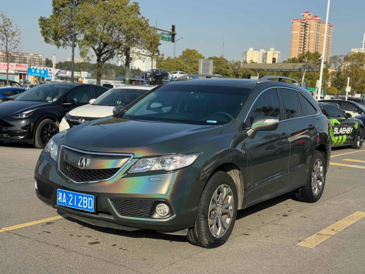 2013年6月謳歌 RDX  2013款 3.5L 四驅(qū)豪華版