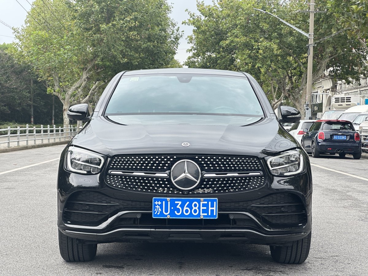 2020年9月奔馳 奔馳GLC  2021款 GLC 260 4MATIC 轎跑SUV