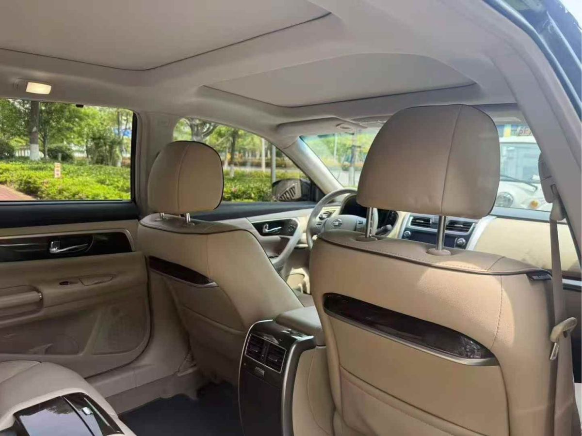 日產(chǎn) 天籟  2015款 2.0L XE-Sporty歐冠運(yùn)動(dòng)版圖片