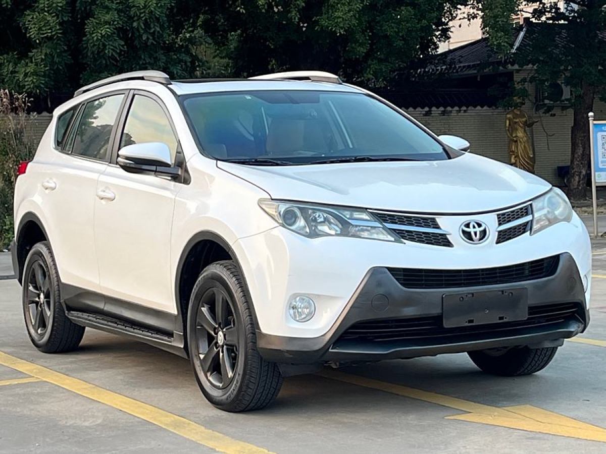 豐田 RAV4榮放  2013款 2.0L CVT四驅(qū)風(fēng)尚版圖片