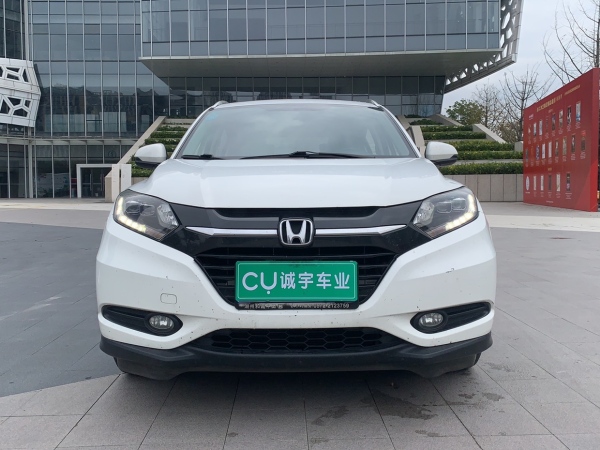 本田 缤智  2015款 1.8L CVT两驱豪华型