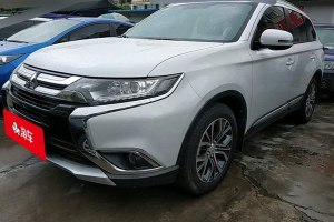 歐藍德 三菱 2.0L 兩驅(qū)嘉樂版 7座