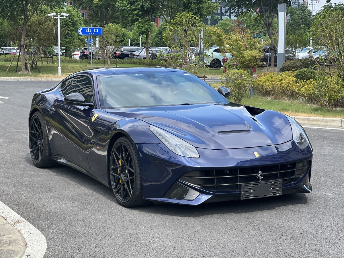 2016年5月法拉利 F12berlinetta  2013款 6.3L 標準型