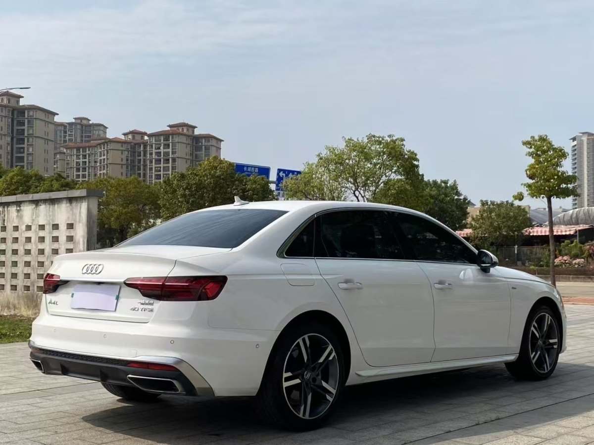 奧迪 奧迪A4L  2020款 40 TFSI 豪華動感型圖片