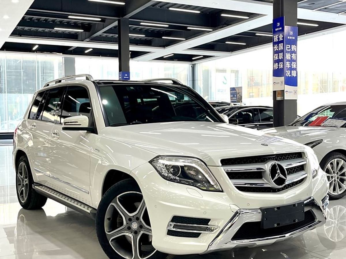 奔馳 奔馳GLK級  2015款 GLK 300 4MATIC 時(shí)尚型 極致版圖片