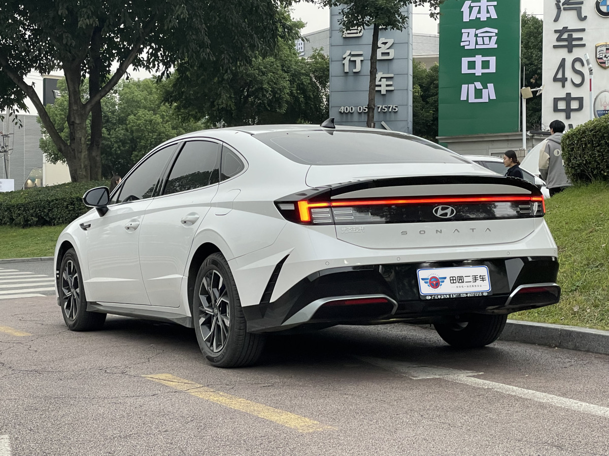 現(xiàn)代 索納塔  2020款 改款 270TGDi GL DCT領(lǐng)先版圖片