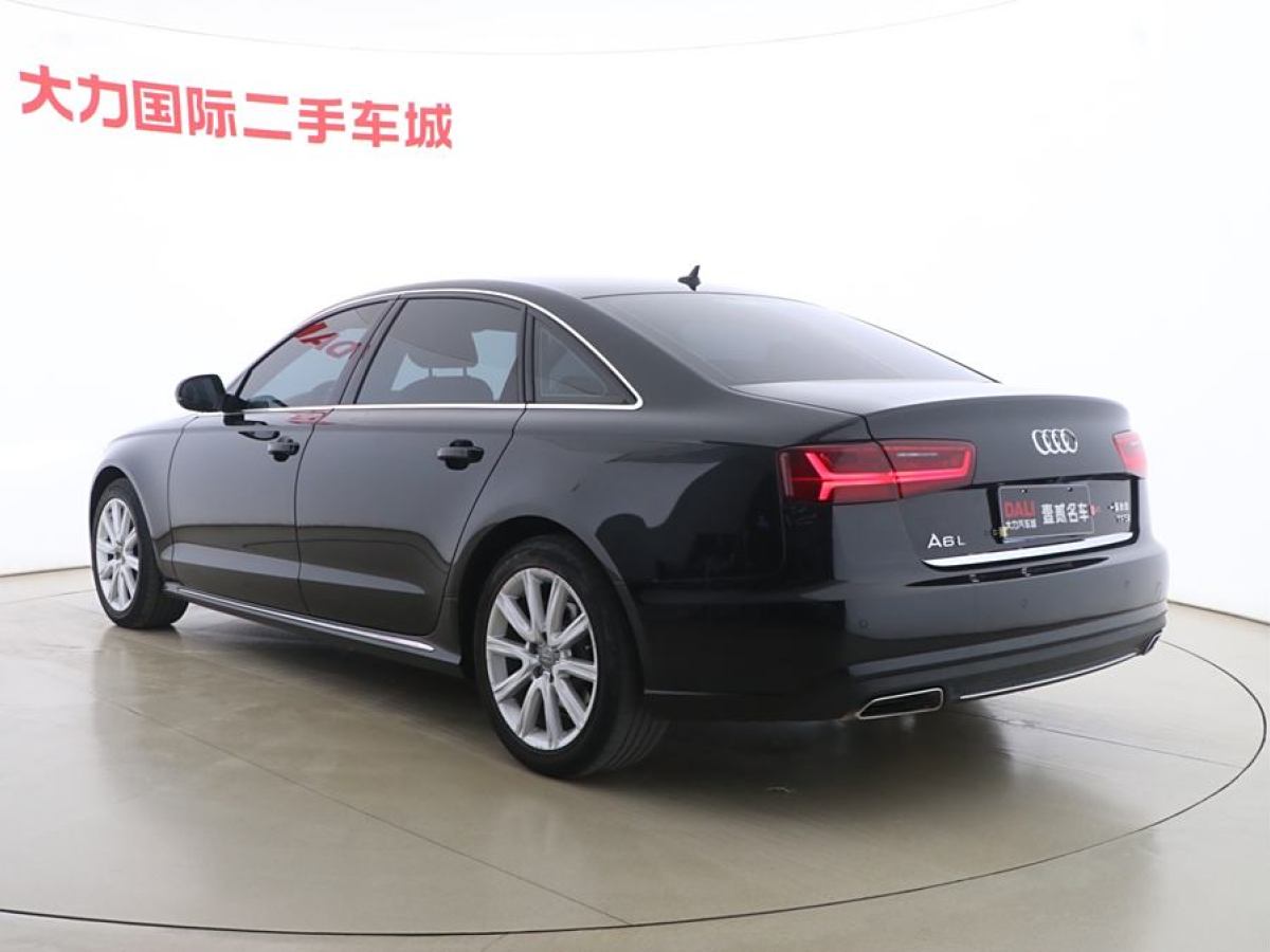 奧迪 奧迪A4L  2018款 30周年年型 30 TFSI 進取型圖片