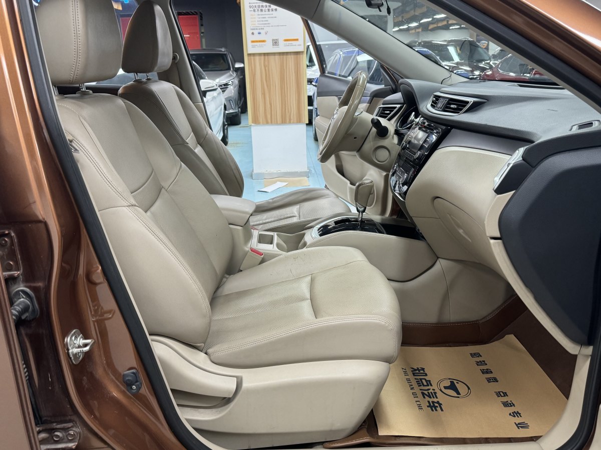 2014年5月日产 奇骏  2014款 2.0L CVT舒适版 2WD