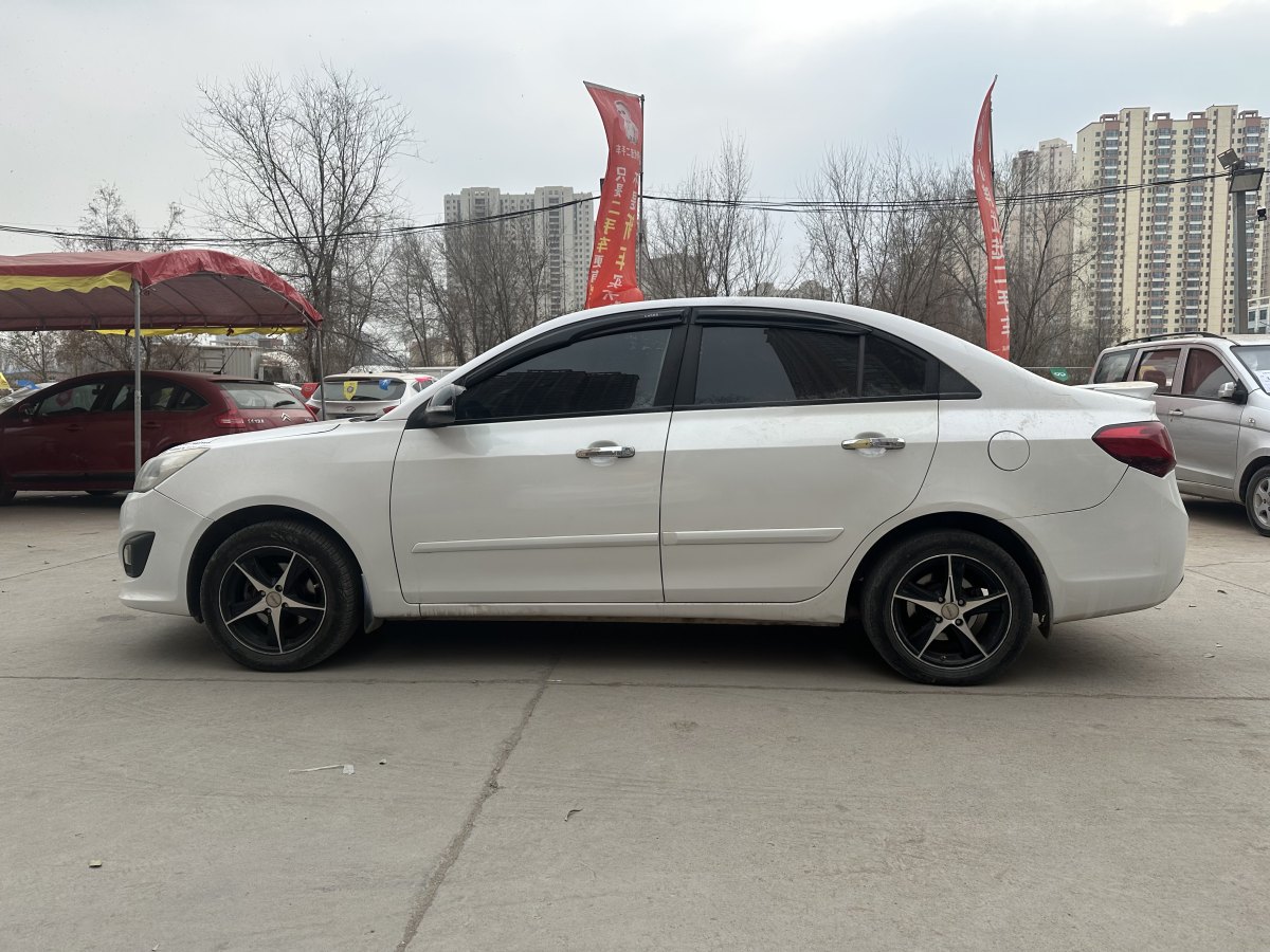 長安 悅翔V5  2012款 1.5L 手動運動型 國IV圖片