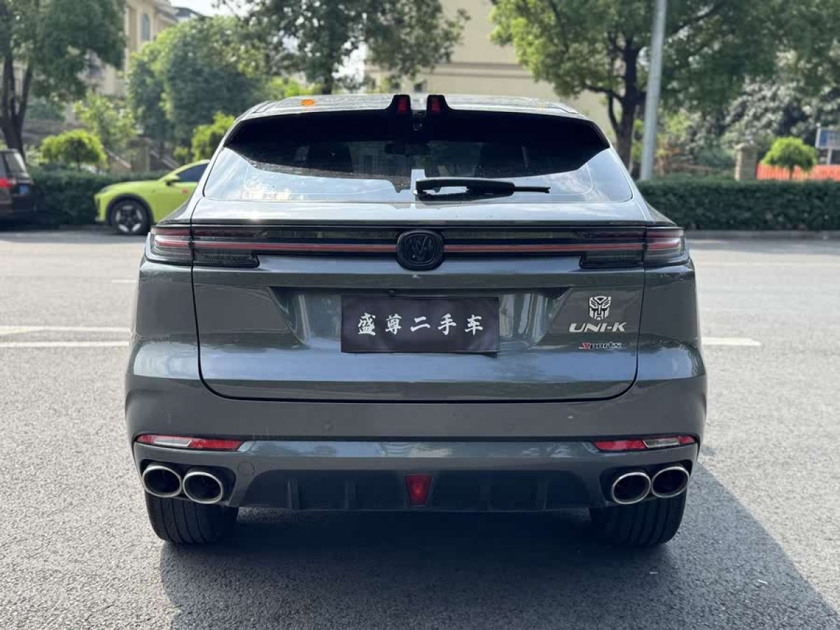 長(zhǎng)安 長(zhǎng)安UNI-K  2021款 2.0T 尊貴型圖片
