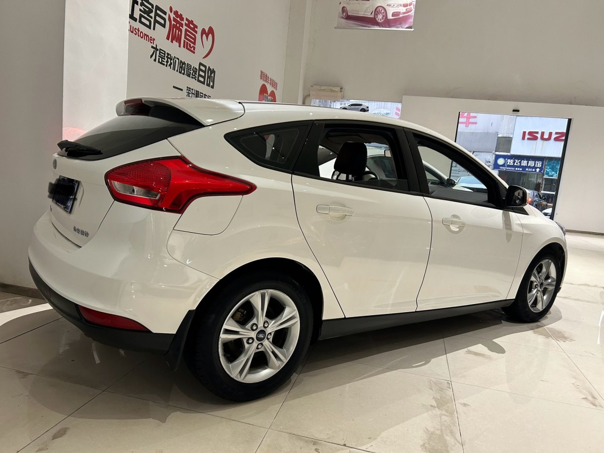 福特 福克斯  2015款 兩廂 1.6L 自動舒適型圖片