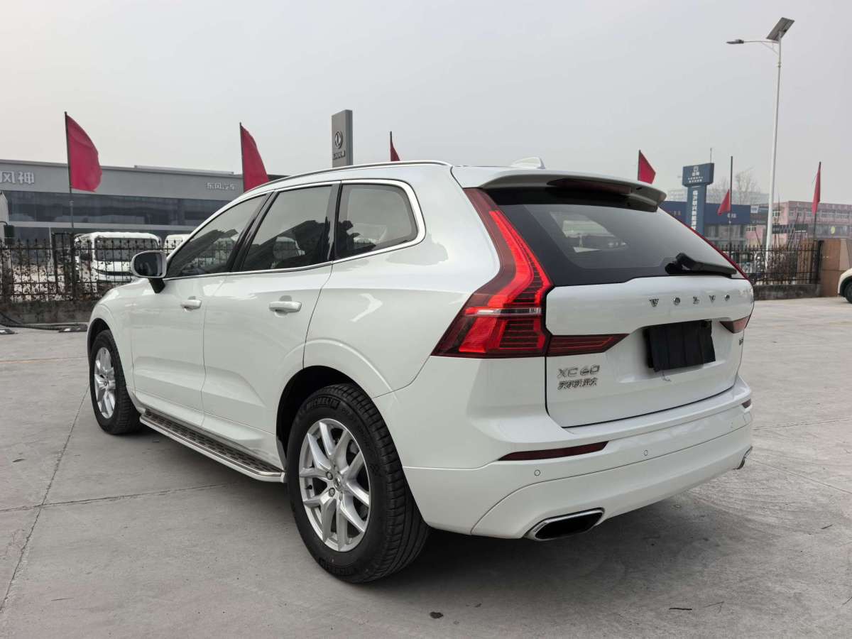 2020年6月沃爾沃 XC60  2020款 T5 四驅(qū)智遠豪華版