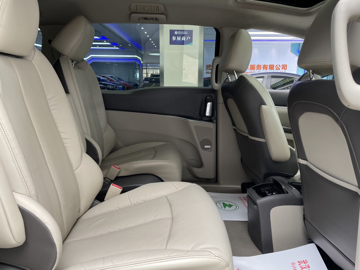 別克 GL8  2011款 3.0L GT豪華商務豪雅版圖片