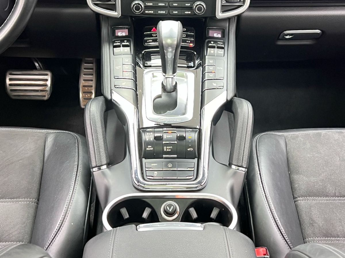 保時(shí)捷 Cayenne  2016款 Cayenne Platinum Edition 3.0T圖片