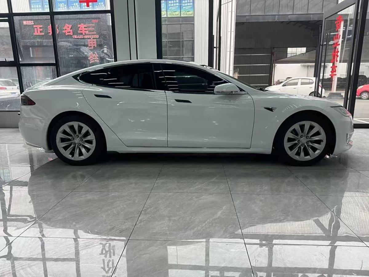 特斯拉 Model S  2017款 Model S 75D 標(biāo)準(zhǔn)續(xù)航版圖片