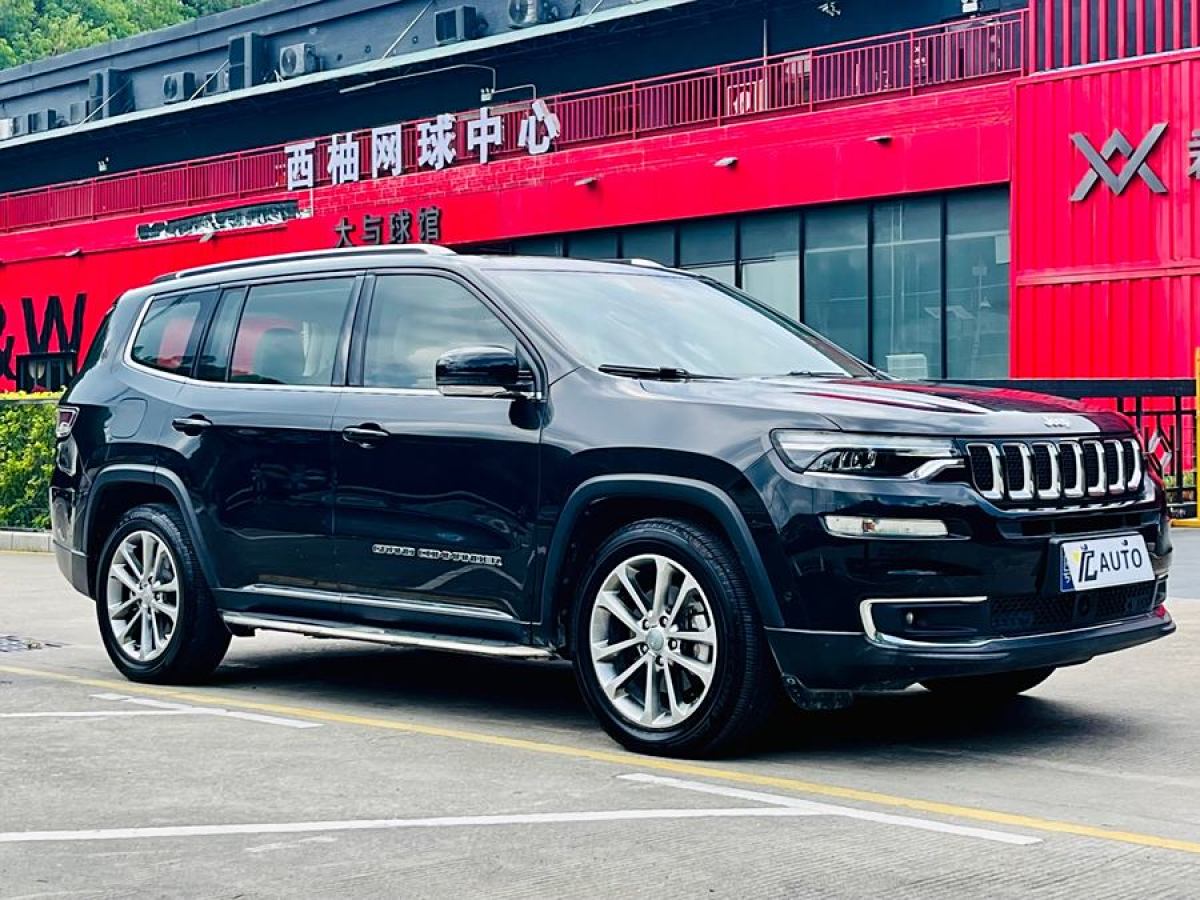 2018年7月Jeep 大指揮官  2018款 2.0T 四驅(qū)尊享導(dǎo)航版 國(guó)VI