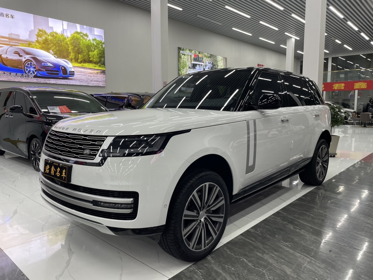 路虎 揽胜  2023款 3.0 L6 400PS 创世加长版图片