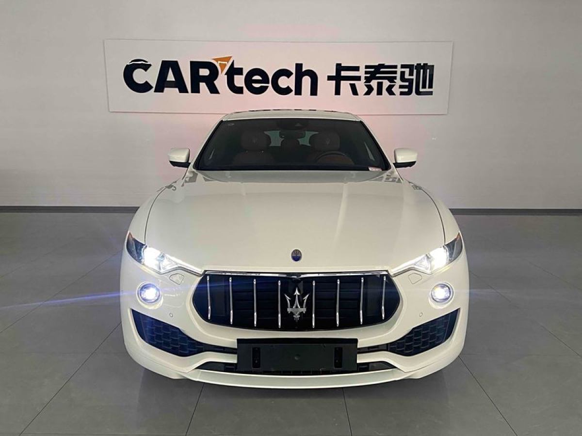 瑪莎拉蒂 Levante  2019款 3.0T 350Hp 標(biāo)準(zhǔn)版 國VI圖片